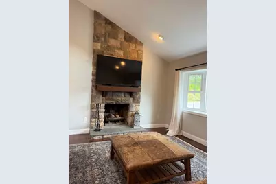 15 McIntosh Rd, Chelmsford, MA 01824 - Photo 8