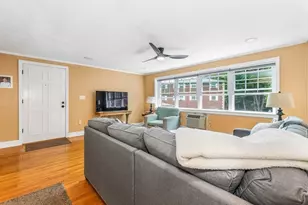 11 Cass St, Boston, MA 02132 - Photo 10