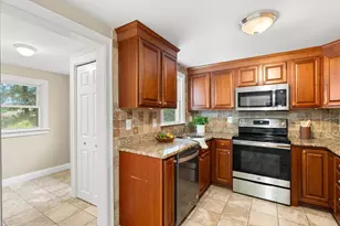 19 Cunningham Cir, Waltham, MA 02453 - Photo 12