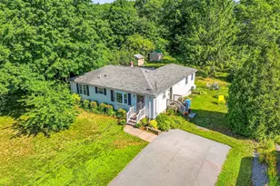 58 Wedgewood Dr, Holliston, MA 01746 - Photo 1