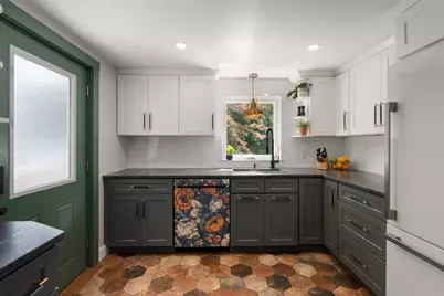 170 Thicket Street, Weymouth, MA 02190 - Photo 10