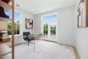 8 Lawrence St, Boston, MA 02129 - Photo 22