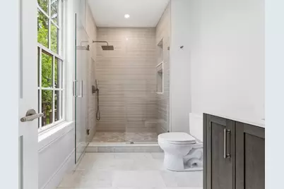 8 Lawrence St, Boston, MA 02129 - Photo 24