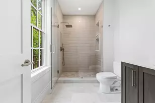8 Lawrence St, Boston, MA 02129 - Photo 24