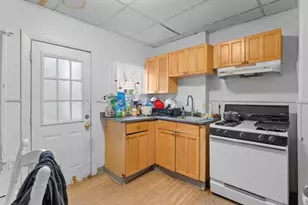 39 Spencer Ave, Chelsea, MA 02150 - Photo 16