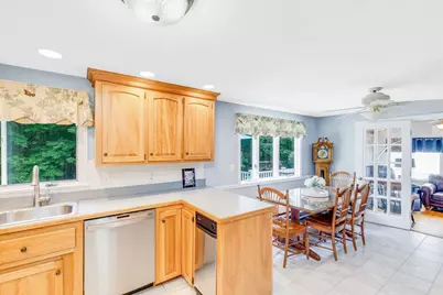 33 Farnham Rd, Rowley, MA 01969 - Photo 4