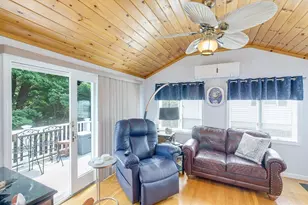 33 Farnham Rd, Rowley, MA 01969 - Photo 8