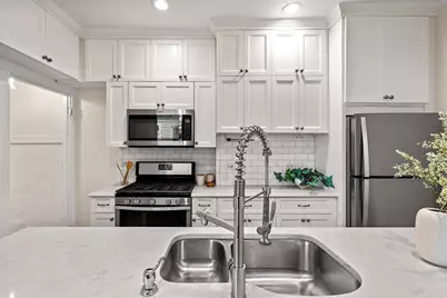 273 Bunker Hill St #1, Boston, MA 02129 - Photo 12