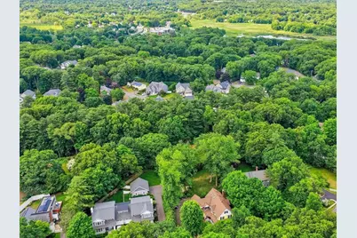 319 Oakland St, Wellesley, MA 02481 - Photo 34