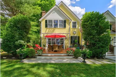 319 Oakland St, Wellesley, MA 02481 - Photo 30