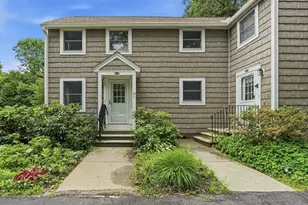 76 Laurel St, Greenfield, MA 01301 - Photo 2