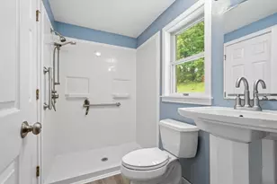 76 Laurel St, Greenfield, MA 01301 - Photo 20