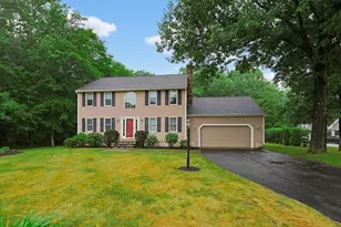 2 Field Dr, Plainville, MA 02762 - Photo 1