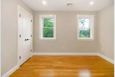 9 Ledge St, Melrose, MA 02176 - Photo 18