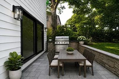 9 Ledge St, Melrose, MA 02176 - Photo 26
