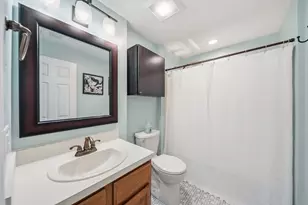 34 Washington Green, Walpole, MA 02032 - Photo 20
