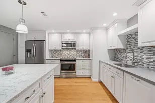 34 Washington Green, Walpole, MA 02032 - Photo 8