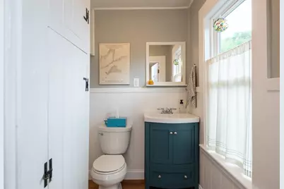 121 Linden St, Hamilton, MA 01982 - Photo 22