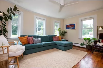 121 Linden St, Hamilton, MA 01982 - Photo 10