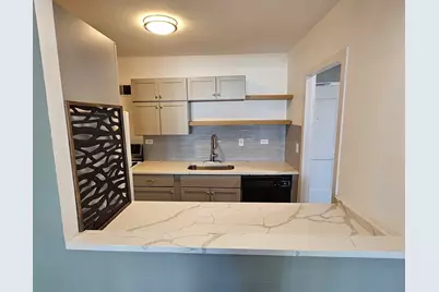 6 Whittier Place #10J, Boston, MA 02114 - Photo 8