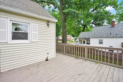328 Hartwick, Springfield, MA 01108 - Photo 32