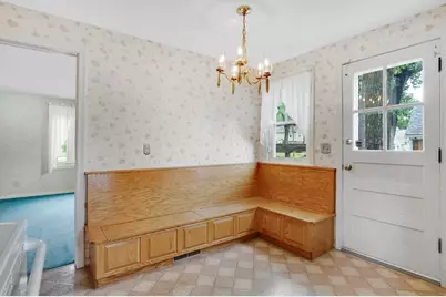 328 Hartwick, Springfield, MA 01108 - Photo 10
