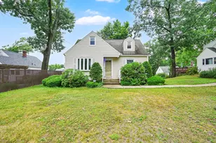 328 Hartwick, Springfield, MA 01108 - Photo 1