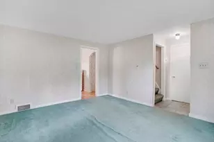 328 Hartwick St, Springfield, MA 01108 - Photo 6