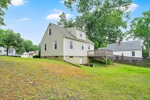 328 Hartwick St, Springfield, MA 01108 - Photo 34