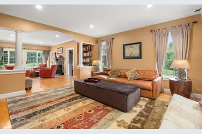 35 Houghton Ln, Boxborough, MA 01719 - Photo 10
