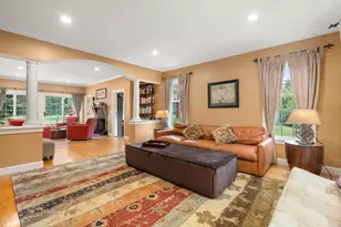 35 Houghton Ln, Boxborough, MA 01719 - Photo 10
