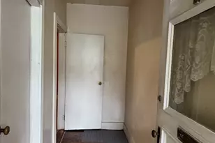 16 Middlesex Park, Lowell, MA 01851 - Photo 4