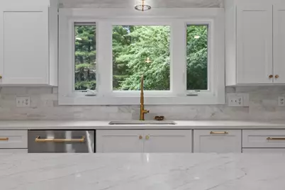 21 Wildewood Dr, Lynnfield, MA 01940 - Photo 12