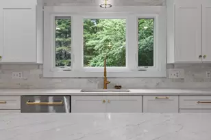 21 Wildewood Dr, Lynnfield, MA 01940 - Photo 12