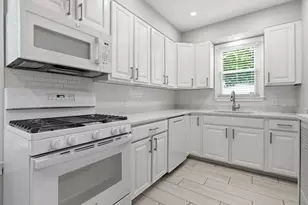 40 County St, Peabody, MA 01960 - Photo 6