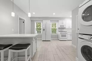 40 County St, Peabody, MA 01960 - Photo 8