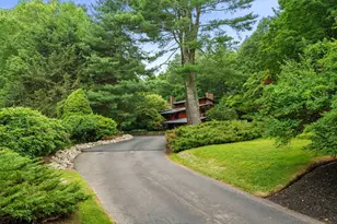 132 Westfield St, Dedham, MA 02026 - Photo 28