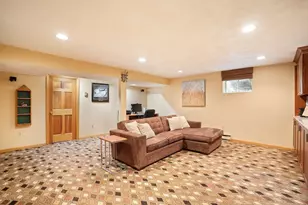 76 Grove St, Belmont, MA 02478 - Photo 14