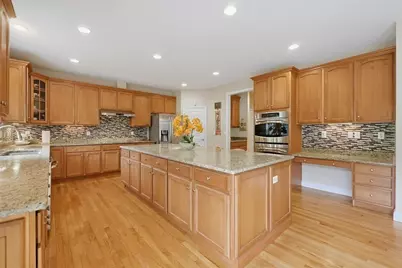35 Howarth Dr, Upton, MA 01568 - Photo 12