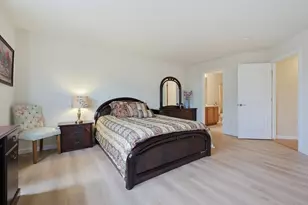 35 Howarth Dr, Upton, MA 01568 - Photo 32