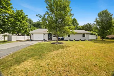 57 Gary Rd, Brockton, MA 02302 - Photo 2