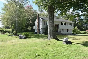 27 Ferncroft Rd, Tewksbury, MA 01876 - Photo 2