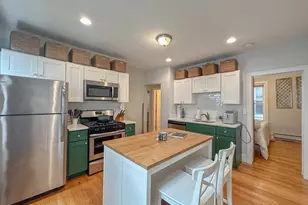 23 Elm St, Boston, MA 02122 - Photo 12