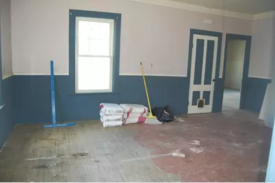 10 Aldrich St, Webster, MA 01570 - Photo 8