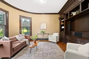 14 Wellington St, Arlington, MA 02476 - Photo 6