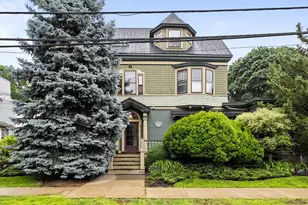 14 Wellington St, Arlington, MA 02476 - Photo 1