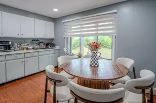 2 S Cove Rd, Hubbardston, MA 01452 - Photo 16