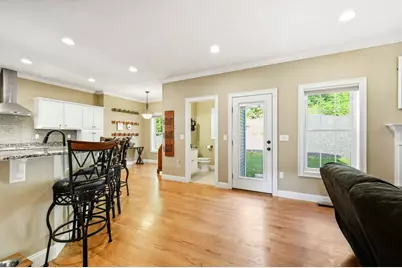 34 Bissonnette Cir, Southampton, MA 01073 - Photo 6