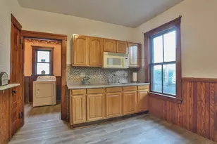 4 Trowbridge Rd, Worcester, MA 01609 - Photo 18