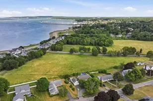 13 Muster Field Rd, Plymouth, MA 02360 - Photo 2